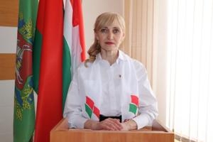 «Прыйшоў час для стварэння палітычнай партыі», - дэлегат на ўстаноўчы з'езд па стварэнні партыі з працоўнай назвай «Беларуская палітычная партыя «Белая Русь», старшыня Германавіцкага сельскага Савета дэпутатаў Мая Якімовіч