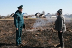 Причина пожаров — неосторожное обращение с огнем. Рейд со спасателями