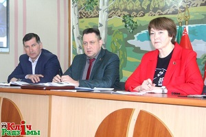 Старшыня камітэта па архітэктуры і будаўніцтве аблвыканкама Юрый Выжыкоўскі сустрэўся з працоўным калектывам ДРБУ-131