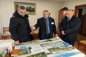 4 студзеня з рабочым візітам Шаркаўшчынскі раён наведаў намеснік старшыні Віцебскага аблвыканкама Вячаслаў Віктаравіч Дурноў