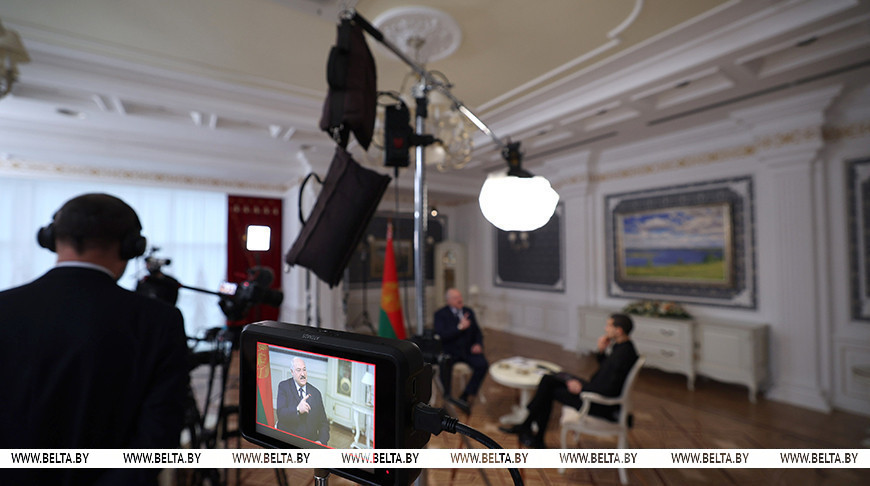 Лукашенко: Россия никогда не согласится на направление миротворческих сил стран ЕС в Украину
