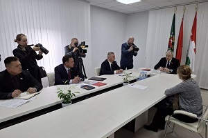 В Шарковщине личный приём граждан провёл Председатель Палаты представителей Национального собрания Республики Беларусь Игорь Петрович Сергеенко