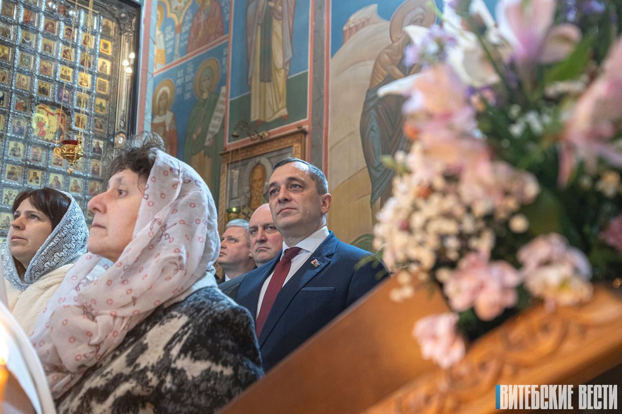 В Витебске Патриарший экзарх всея Беларуси возглавил богослужение и поздравил прихожан с праздником Благовещения