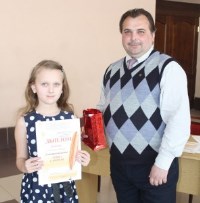 Узнагароджаны ўдзельнікі літаратурнага конкурсу, прысвечанага Году малой радзімы і 75-годдзю Перамогі ў Вялікай Айчыннай вайне