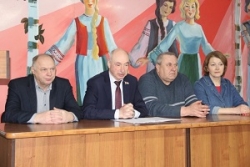 Адбыліся сустрэчы Уладзімара Мацвеева з працоўнымі калектывамі філіяла ДРБУ-131 і Шаркаўшчынскага ПМС