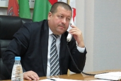 30 августа помощник
Президента-инспектор по Витебской области Анатолий Константинович Линевич проведет
«прямую телефонную линию» и прием граждан