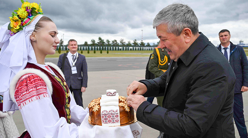 Chairman of Cabinet of Ministers of Kyrgyzstan arrives in Belarus on official visit