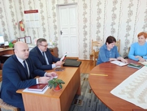 У ТЦСАН Шаркаўшчынскага раёна абмеркавалі змены і дапаўненні Канстытуцыі Рэспублікі Беларусь