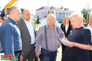 Пад кіраўніцтвам старшыні Віцебскага абласнога Савета дэпутатаў Уладзіміра Уладзіміравіча Цярэнцьева прайшоў штаб па падрыхтоўцы да фестывалю-кірмашу працаўнікоў вёскі «Дажынкі»