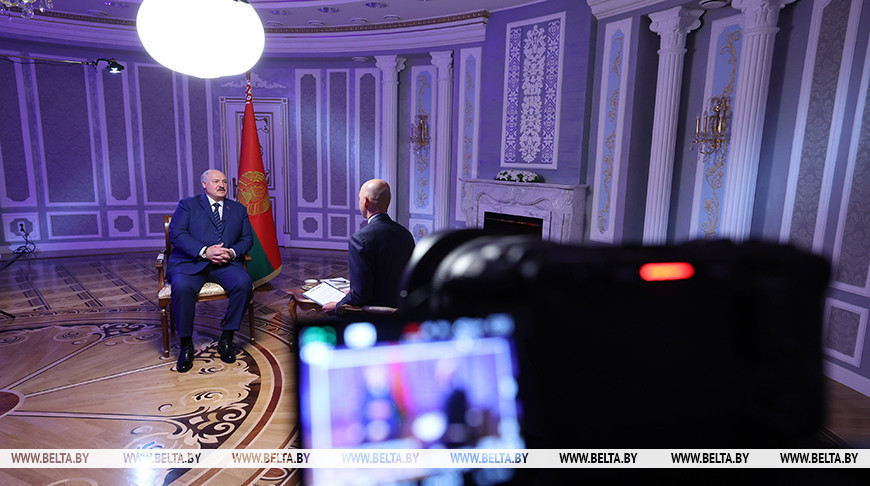 Lukashenko gives his take on Trump’s tariff war, suggests he may back down
