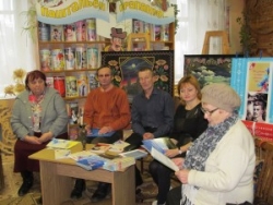 Адбылася прэзентацыя зборніка вершаў "Не злічыць у сэрцы светлых дум"
