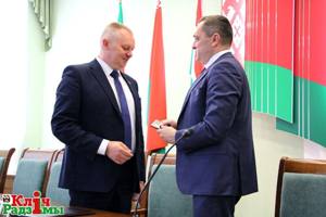 Александр Субботин представил активу Шарковщинского райисполкома нового председателя – Сергея Кашмило