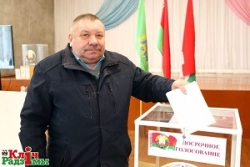 Население Шарковщины активно голосует на избирательных участках