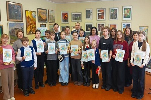 В Шарковщине подвели итоги районного этапа конкурса рисунков «Нам мир завещано беречь»