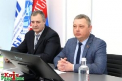 Председатель Шарковщинского райисполкома Дмитрий Ломако обсудил с коллективом Шарковщинского
района газоснабжения вопросы избирательной кампании