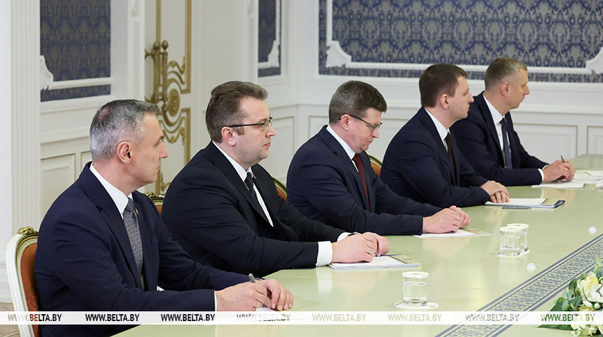 Lukashenko: Belarus needs large investment projects