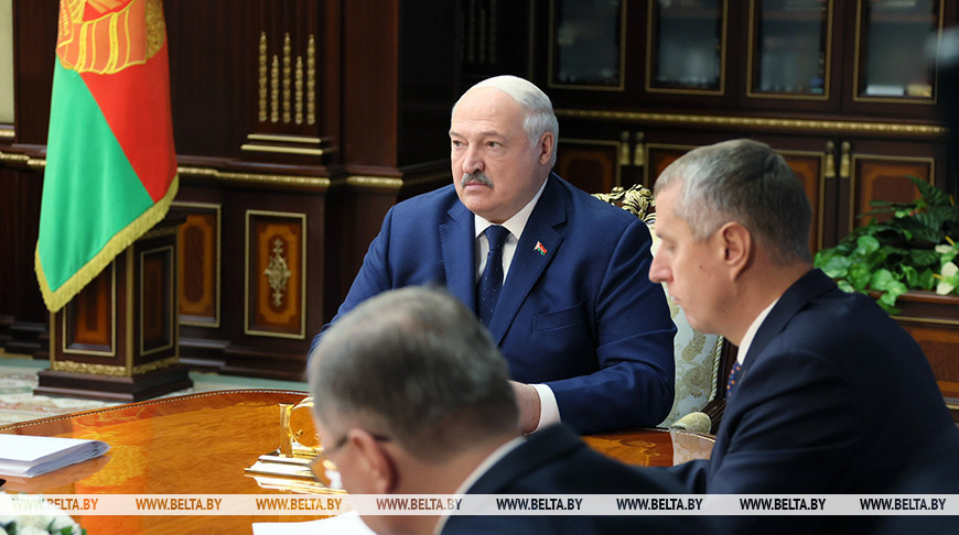 "Наше дело - видеть свои интересы". Лукашенко о продолжающейся санкционной политике Запада, включая США 