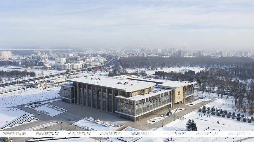 Lukashenko hears report from internal affairs minister